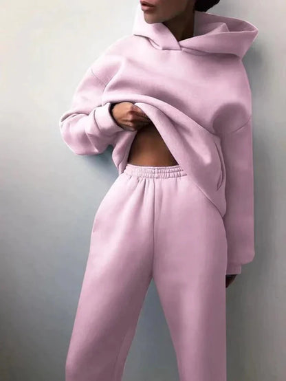 Stay Cozy, Stay Stylish – The Ultimate Two-Piece Tracksuit Set